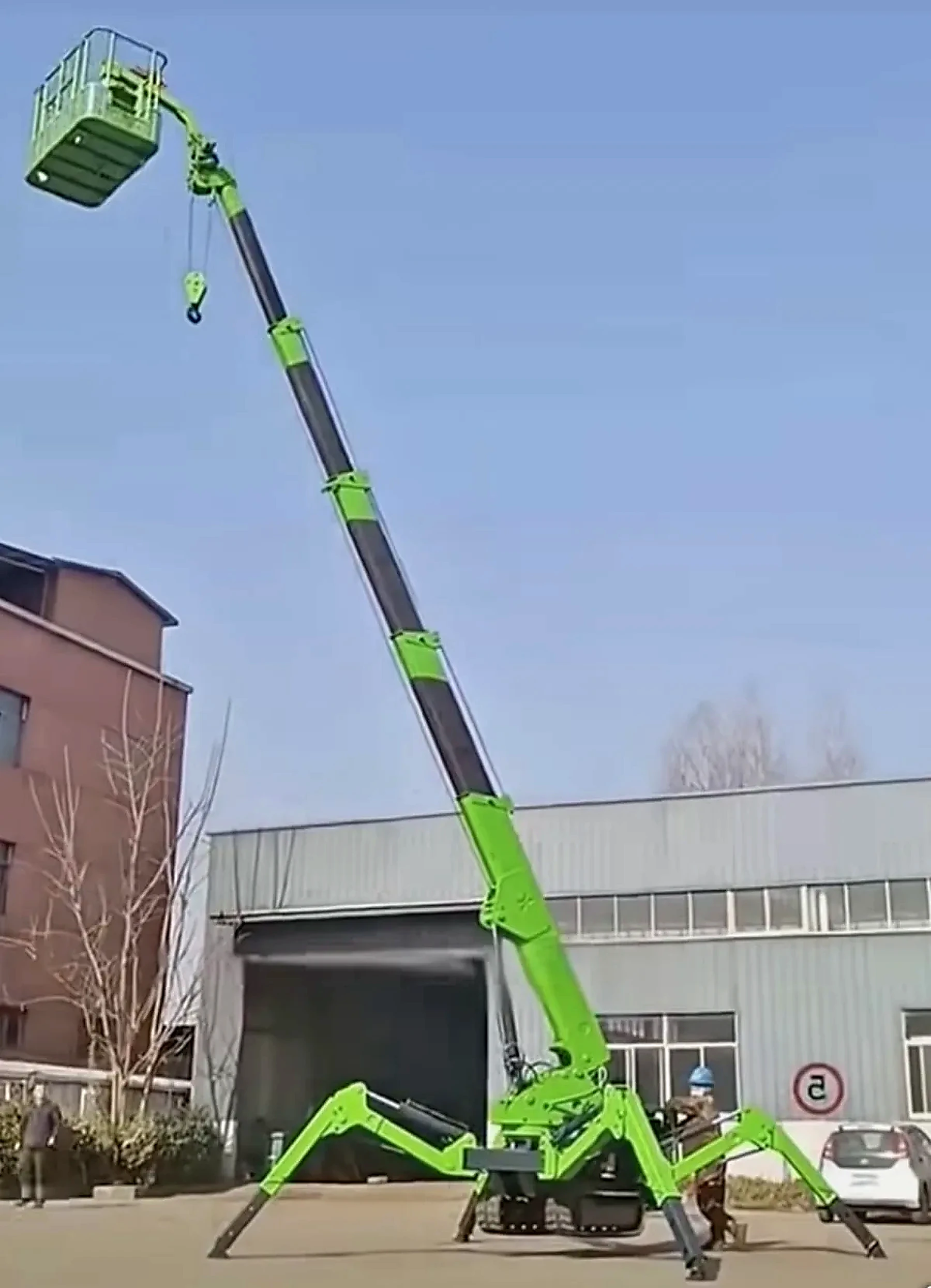 Spider Lift with Hoist